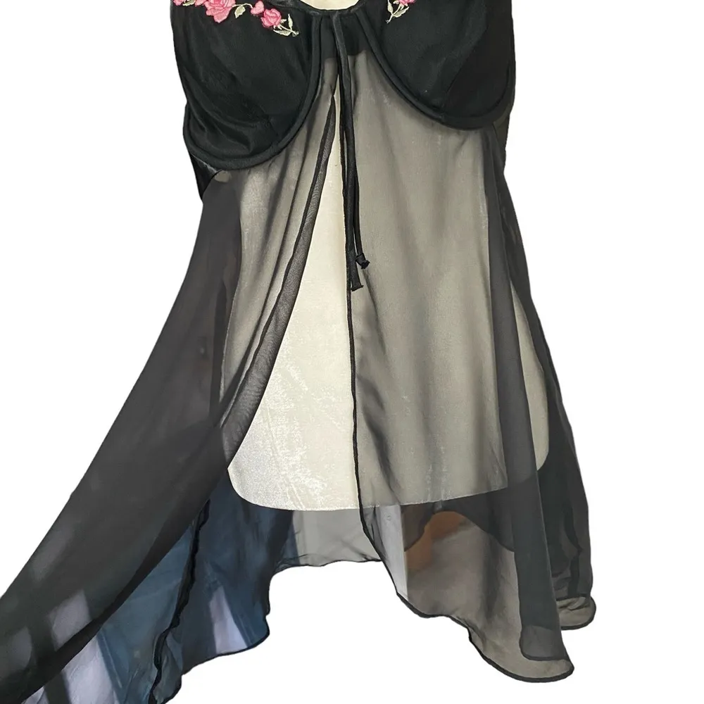 Gilligan & O’Malley embroidered open front black baby doll top lingerie chemise Size L - Image 5