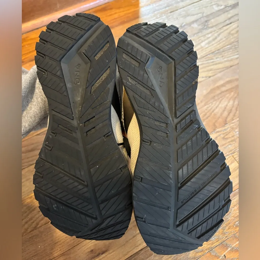 Brooks Revel 4 White 9 Running Shoe - Image 8