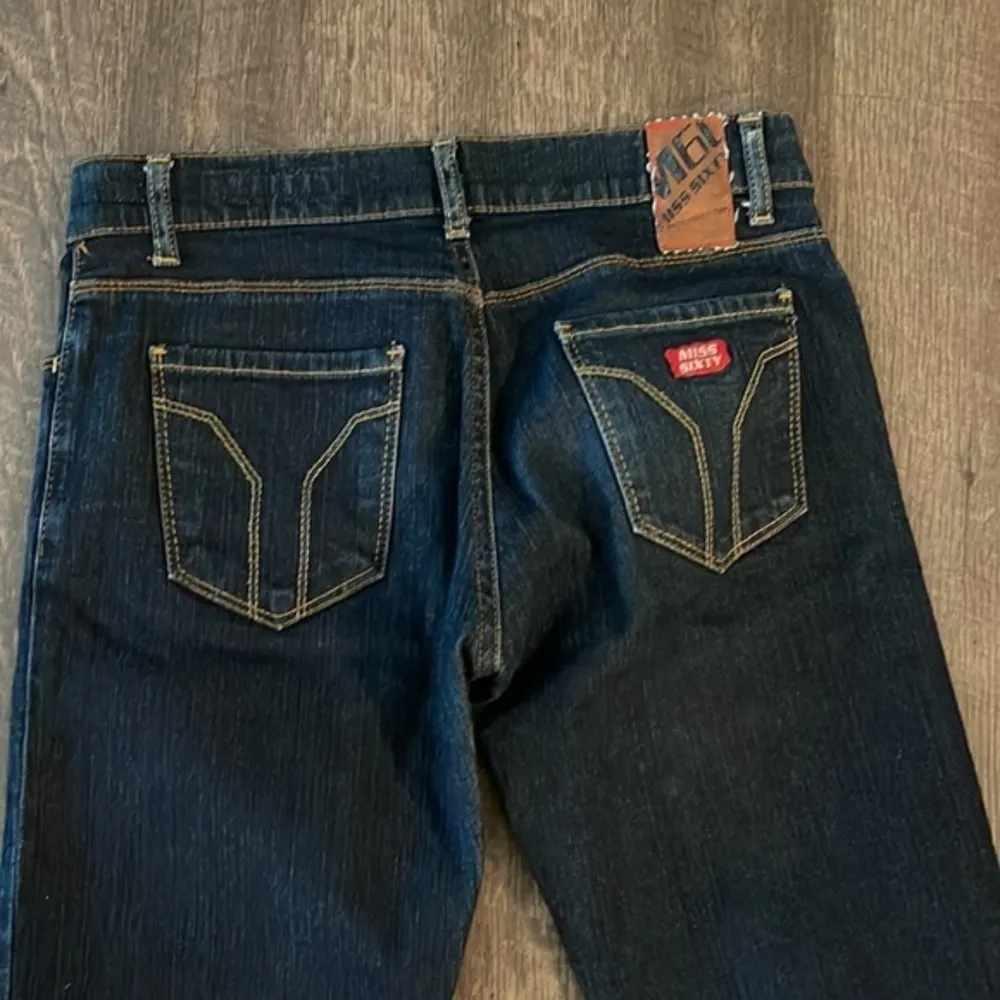 Miss 60 Tommy one jeans. - Image 8