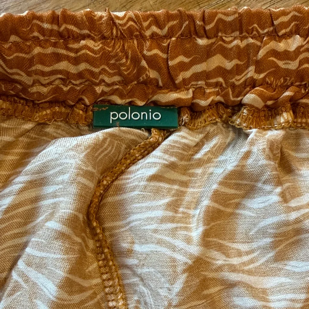 Chic Zebra Print Women's Athletic Shorts Brown - Image 2