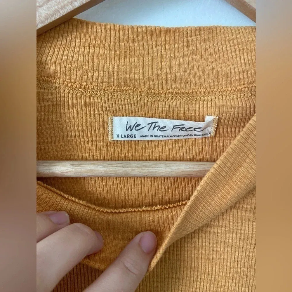 Free people we the free long sleeve open back top orange Size XL - Image 3