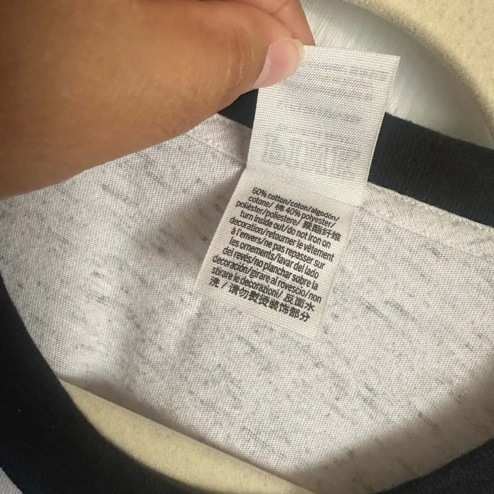 Victoria's Secret PINK Top Bling Silver‎ Sequin Gray Black T Shirt S Long Sleeve - Image 4