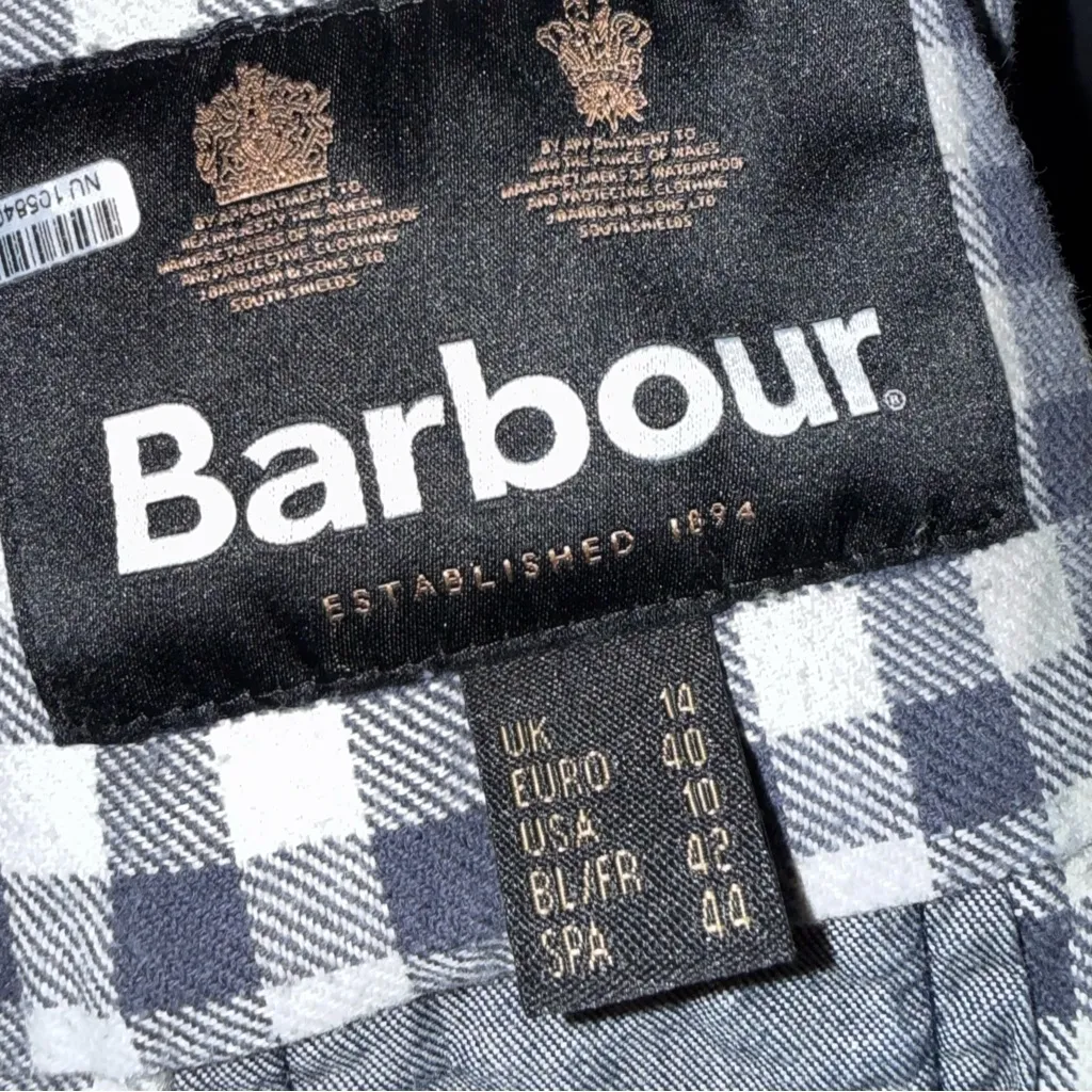 Barbour Catton Patch Showerproof Jacket - Image 13