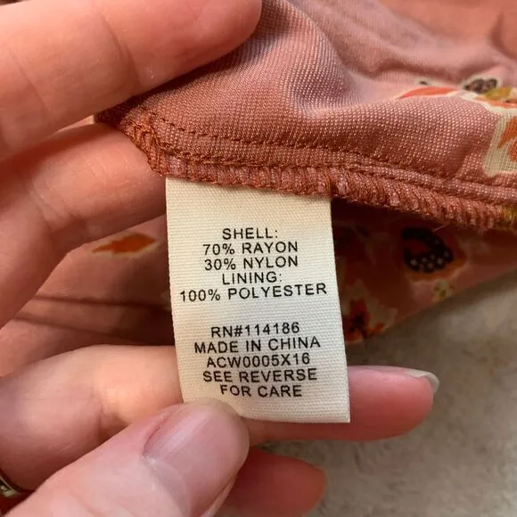 Adyson Parker Top Women's 1X Pink Velvet Floral V-Neck Short Sleeve Blouse Mauve - Image 5