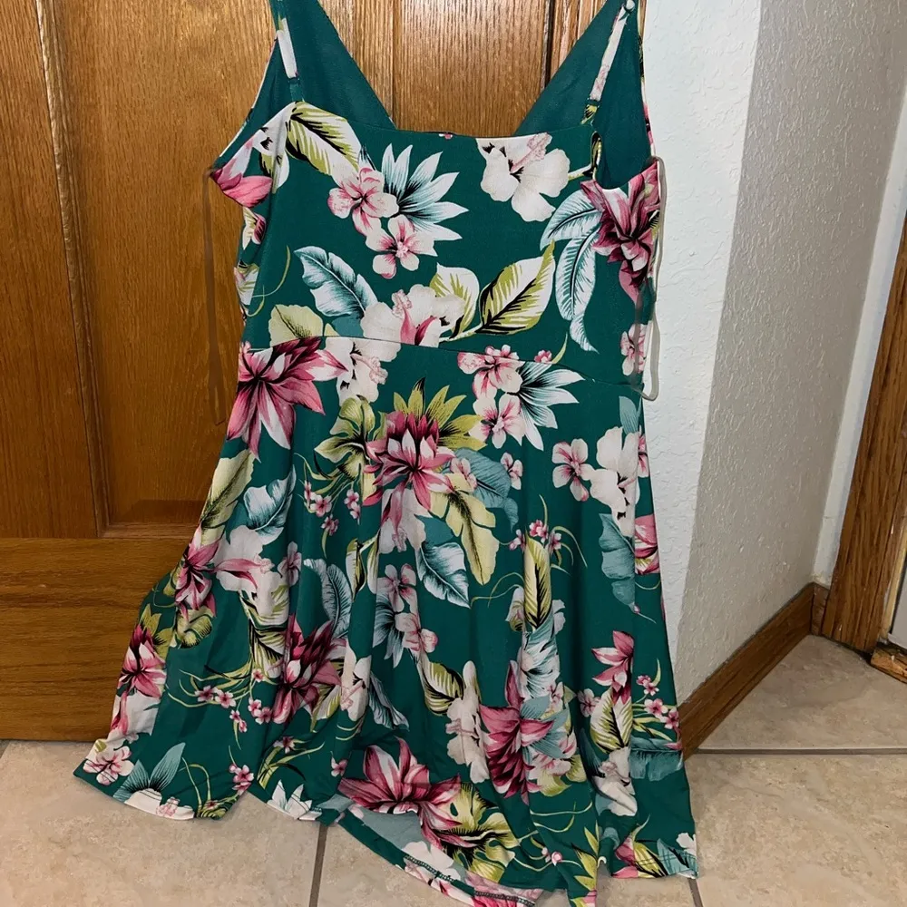 Bar III floral dress - Image 2