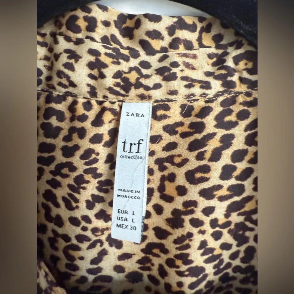 Zara Satin Leopard Print Shirt Size large / button down tunic / leopard - Image 3