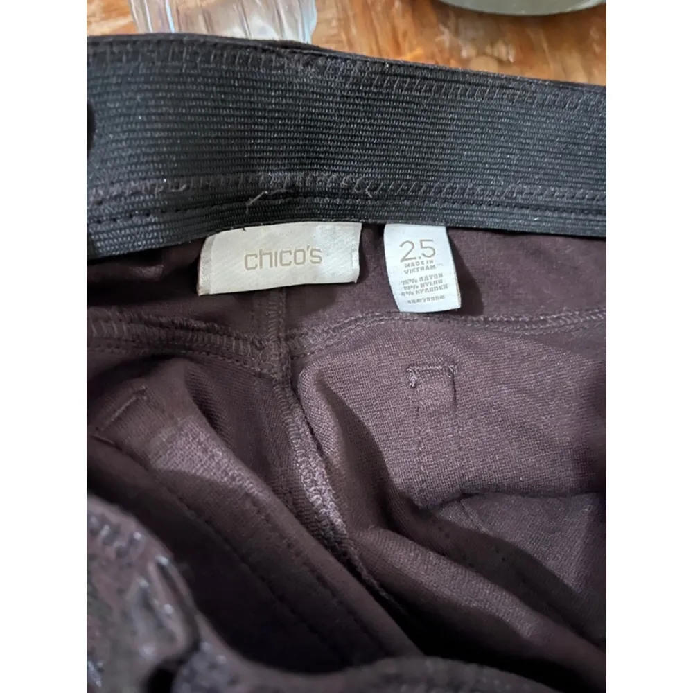 Chico's dark brown stretch metallic embossed coated snakeskin jegging, Size 25 - Image 7