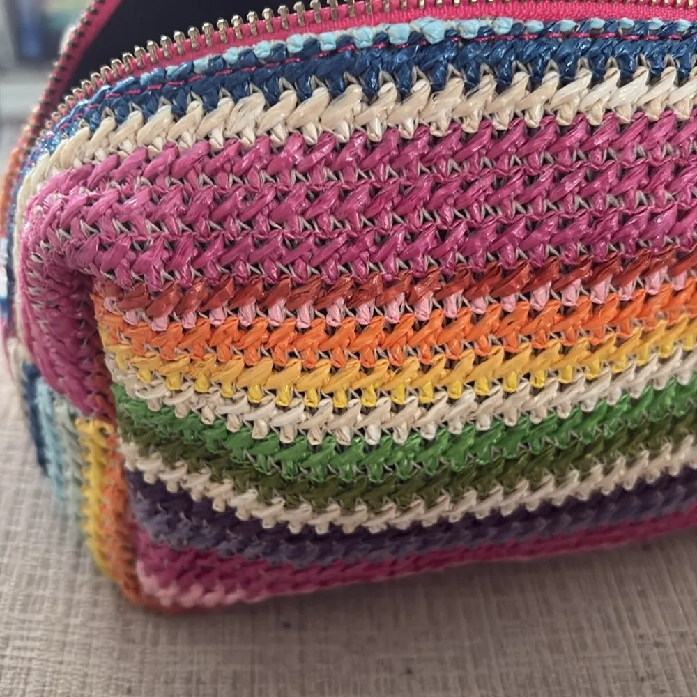 Woven Rainbow striped makeup bag Pink - Image 4