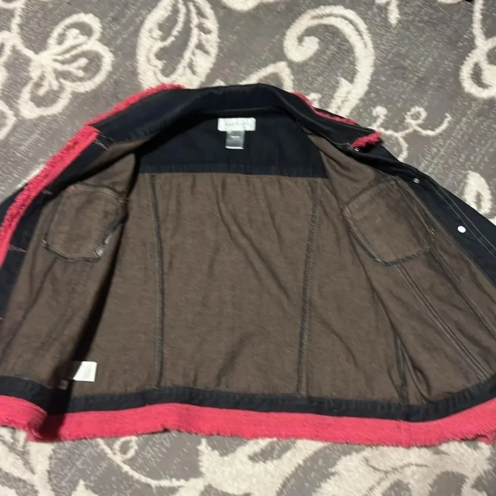 Susan Bristol like new Jean jacket. Size large. Pink trim. - Image 4