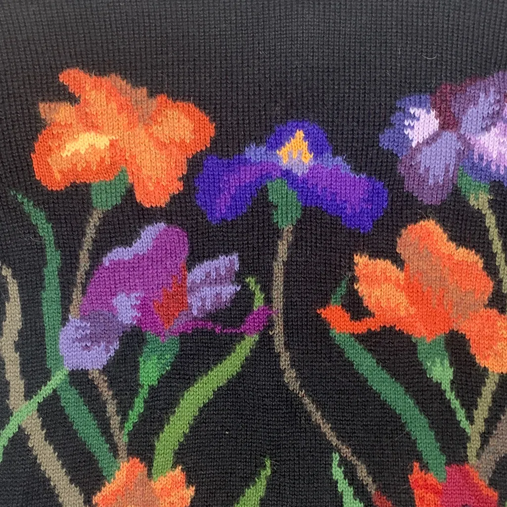 Everything Alpaca size medium Black floral cardigan wool Women's Black Sweater - Image 11