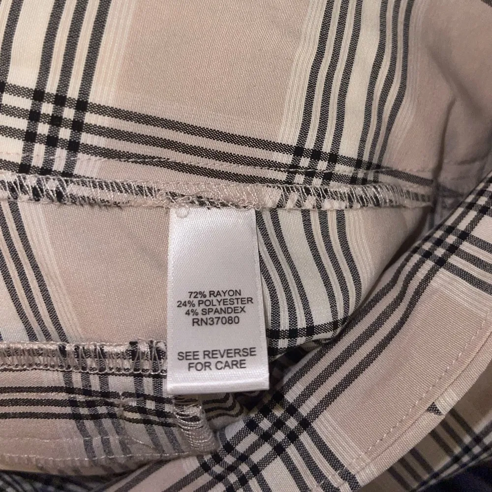 Cato Black and Cream plaid Cropped Pants stretchy trousers NWT size 14 - Image 6