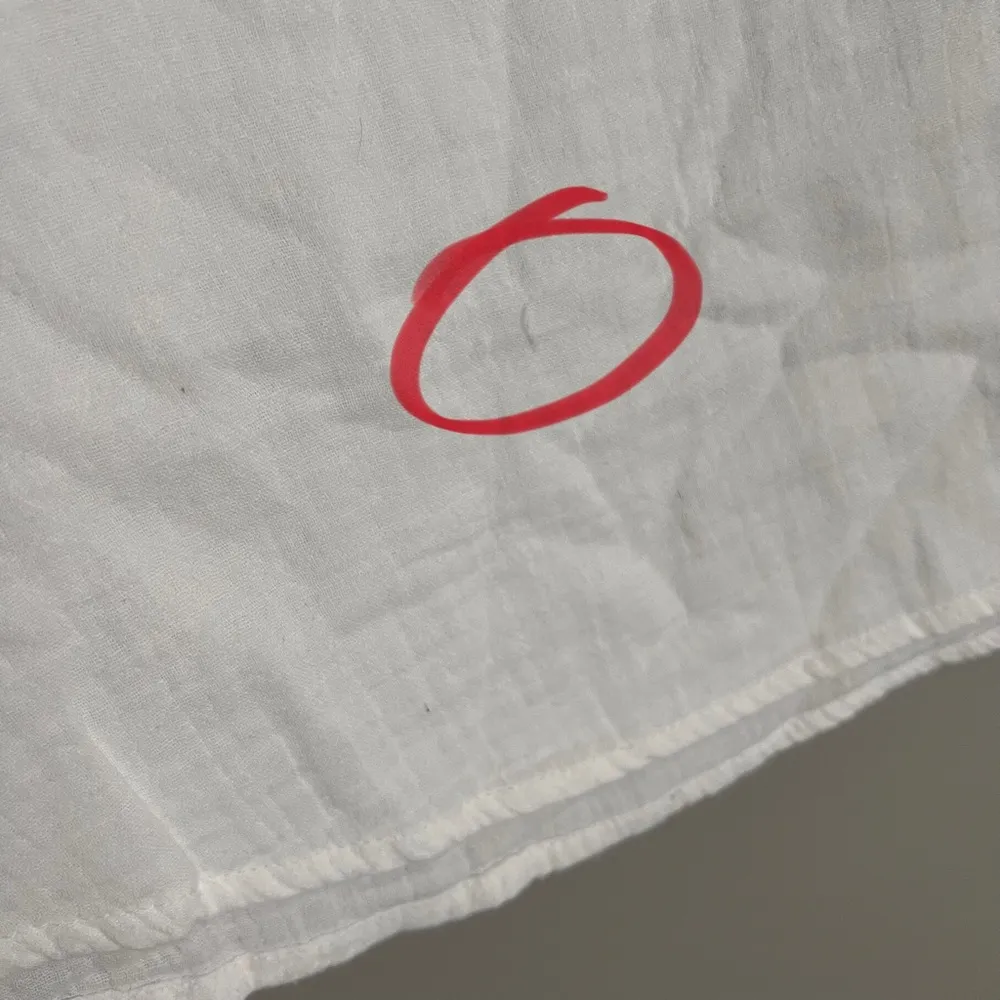 Quince Organic Cotton Gauze Roll Short Sleeve Shirt Neutral Coastal FLAWED Small - Image 3