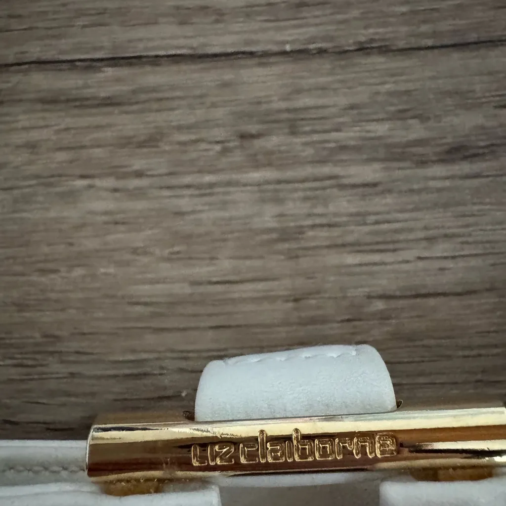 Liz Claiborne White Bag Gold Pendant Crossbody Purse - Image 8