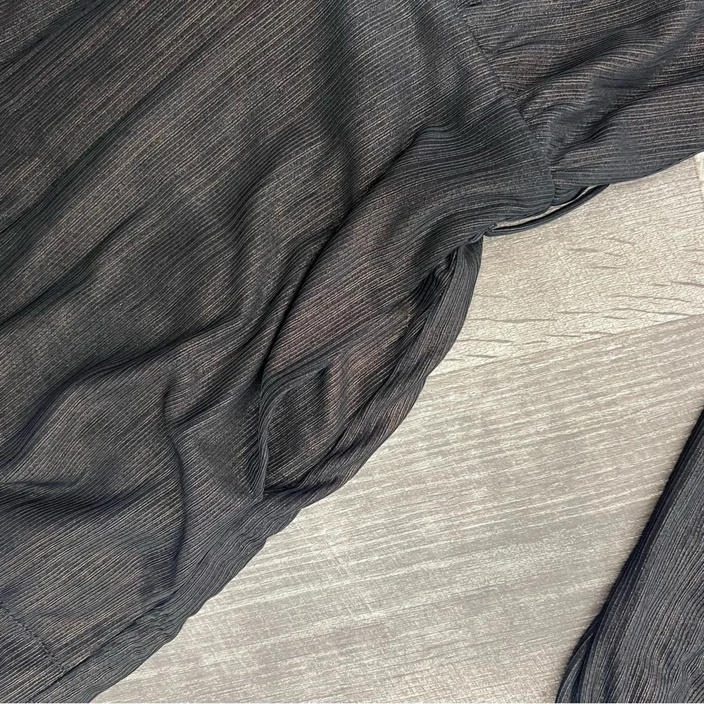 Ali & Jay  Black Gold Undertone Zipper Front Long Sleeve Romper - Image 14