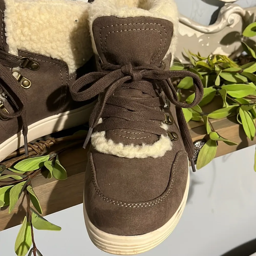 Cozy Sneaker Boot Lace Up Brown Comfy Womens 8 - Image 6