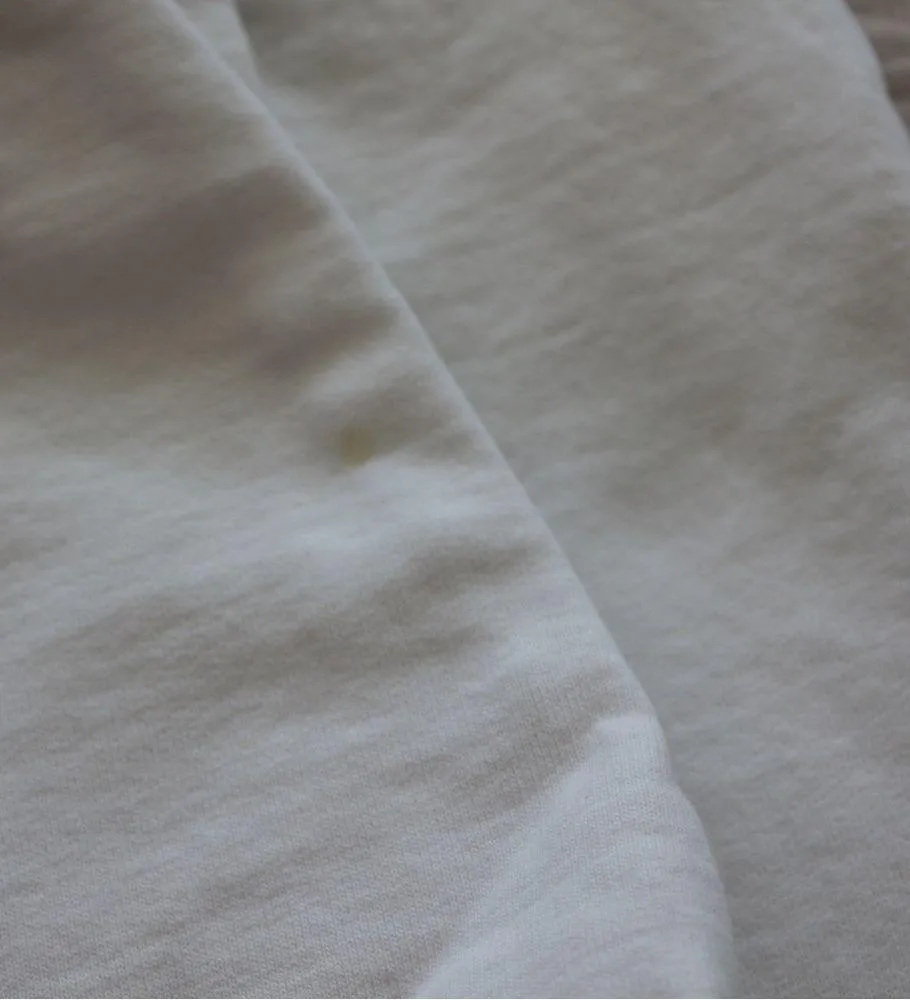 Brandy Melville Crew Neck Sweatshirt - Image 3