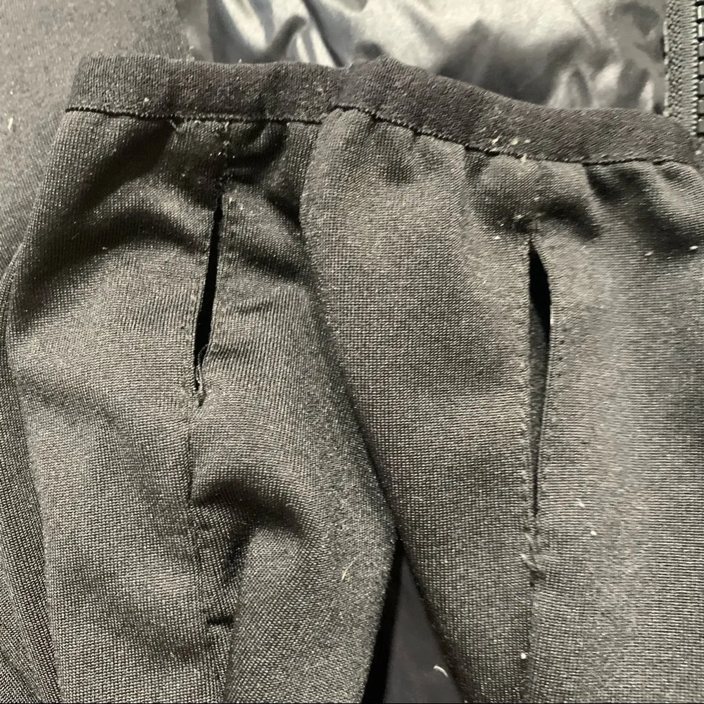 Calvin Klein  Black Down Performance puffer Jacket small - Image 8