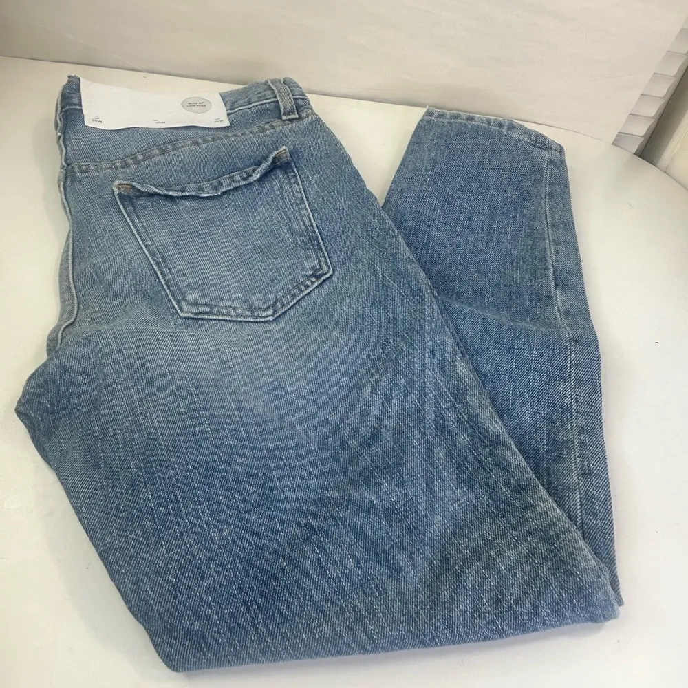 NEW BDG Slim BF Boy Friend Medium Wash Denim Jean Size 26 W Blue Low Rise - Image 6