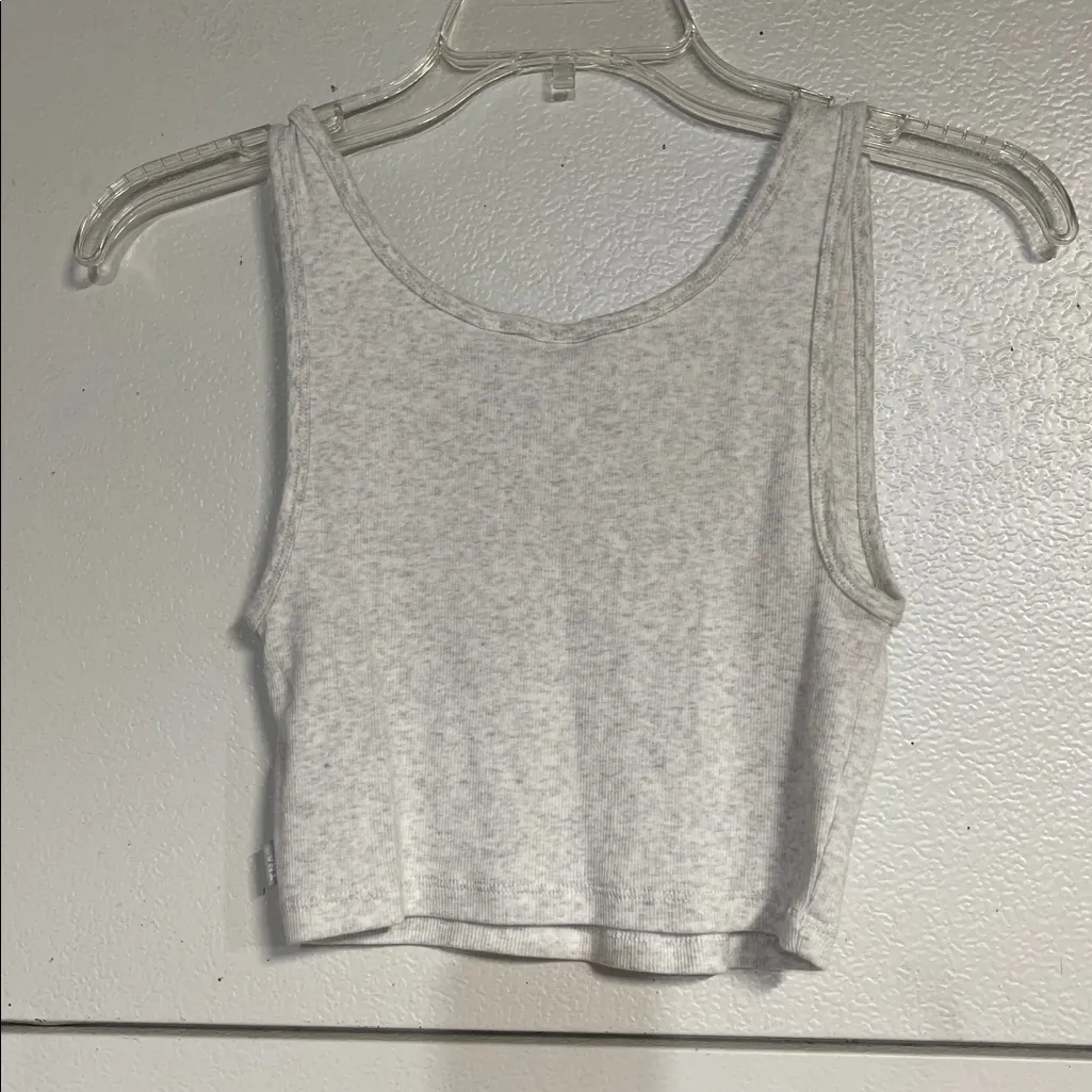 TNA ARITZIA RIBBED CROPPED TANK HEATHERED GRAY SMALL - Image 6