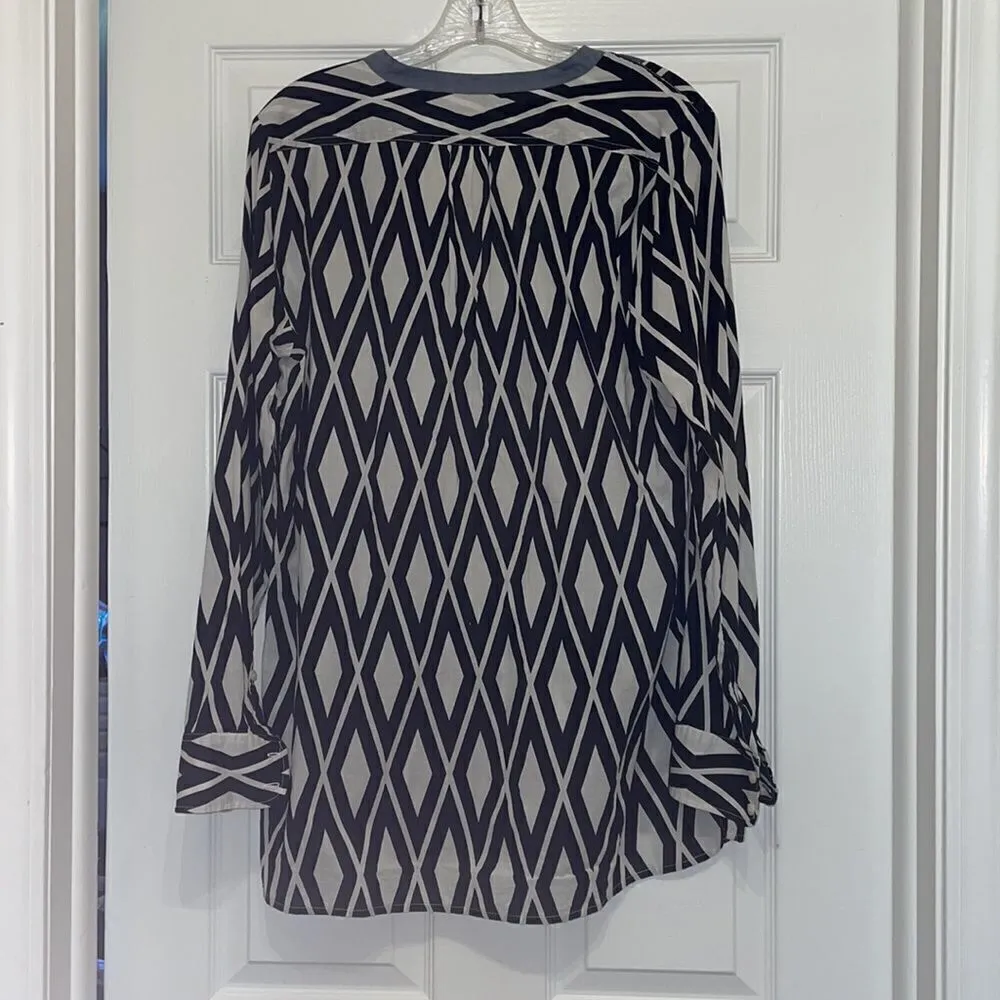 ✨J Crew Factory Black & White Diamond Print Tunic Top Size M - Image 5