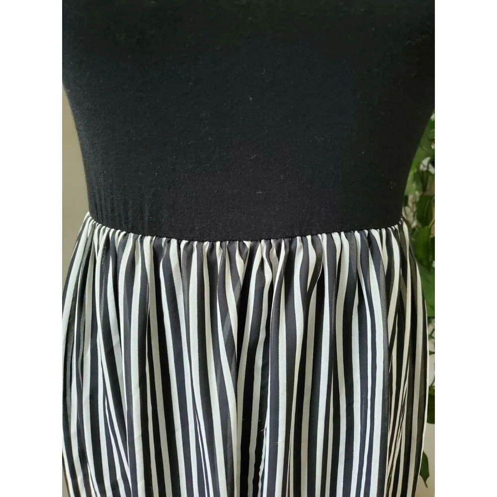 Forever21 Women's Black & White Viscose Sleeveless Round Neck Long Maxi Dress M - Image 3