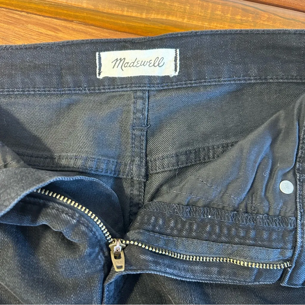 Madewell Slim Wide-Leg Jeans in Lunar Wash - Image 8