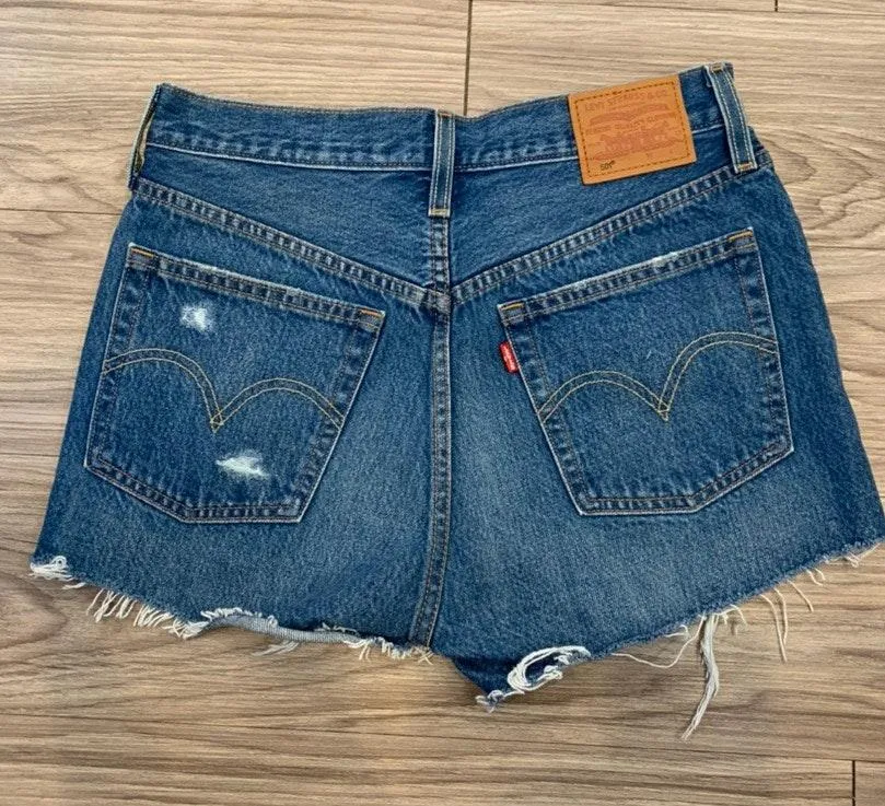 Levi’s 501 Shorts - Image 3