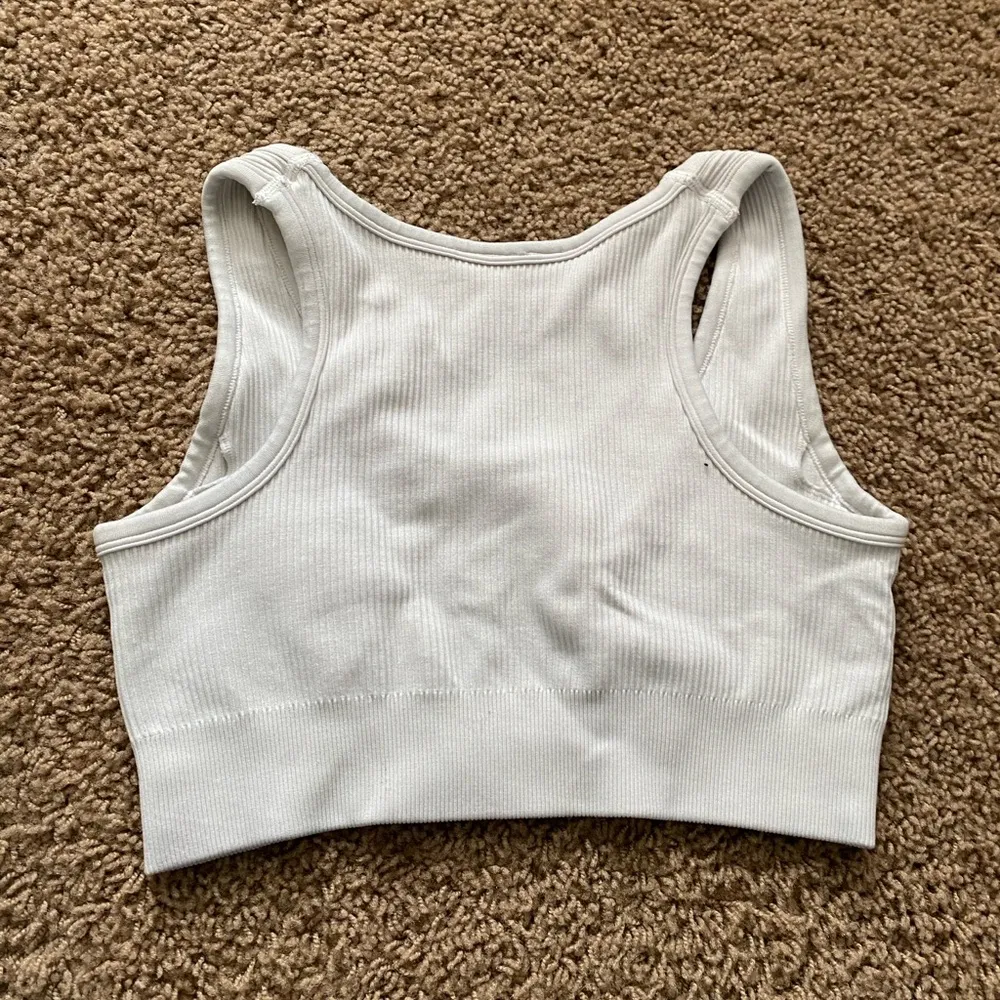 Sports bra - Image 2