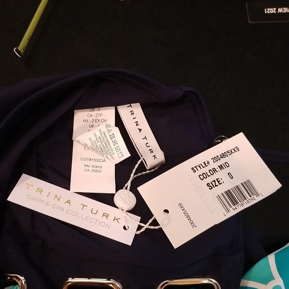 💕TRINA TURK💕 Made in the Shade Bandeau One-Piece Swimsuit Lace Up 0 NWT - Image 11