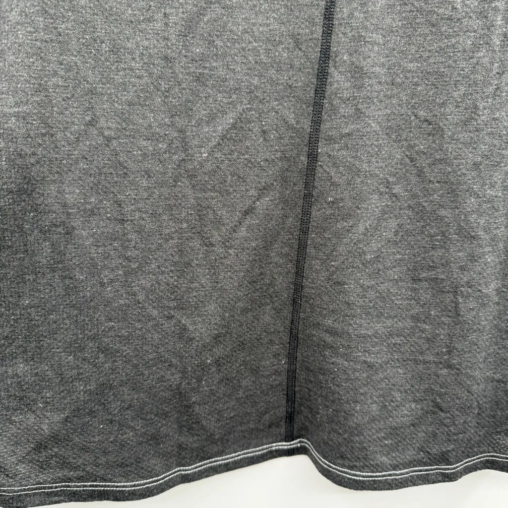 Oakley‎ White & Gray Short Sleeve Activewear Shirt Top Sz M - Image 6