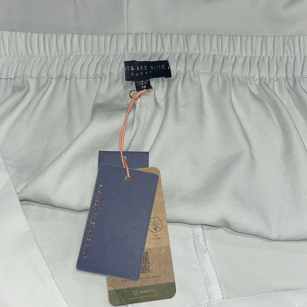 Women's Light Gray Shorts - Image 5
