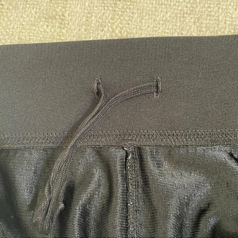 Nike Women’s Black Mesh Shorts - Image 8