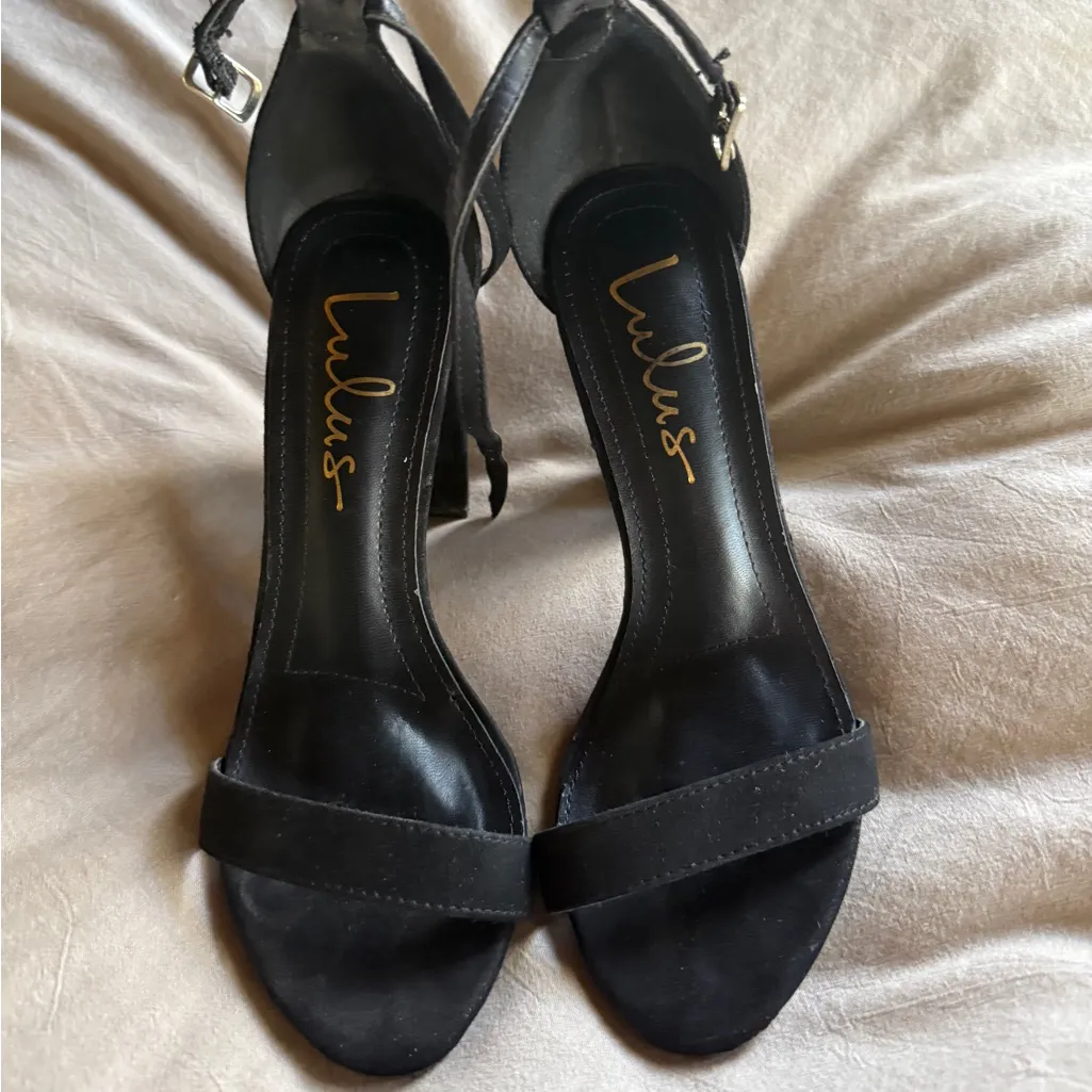 Lulu's Classic Black Block Heels Size 6 - Image 5