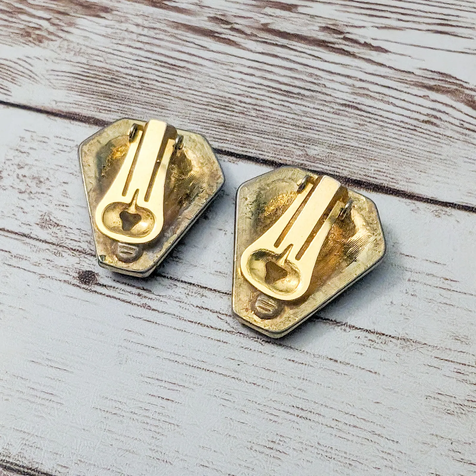 Vintage Clip On Earrings Cream & Navy - Image 6