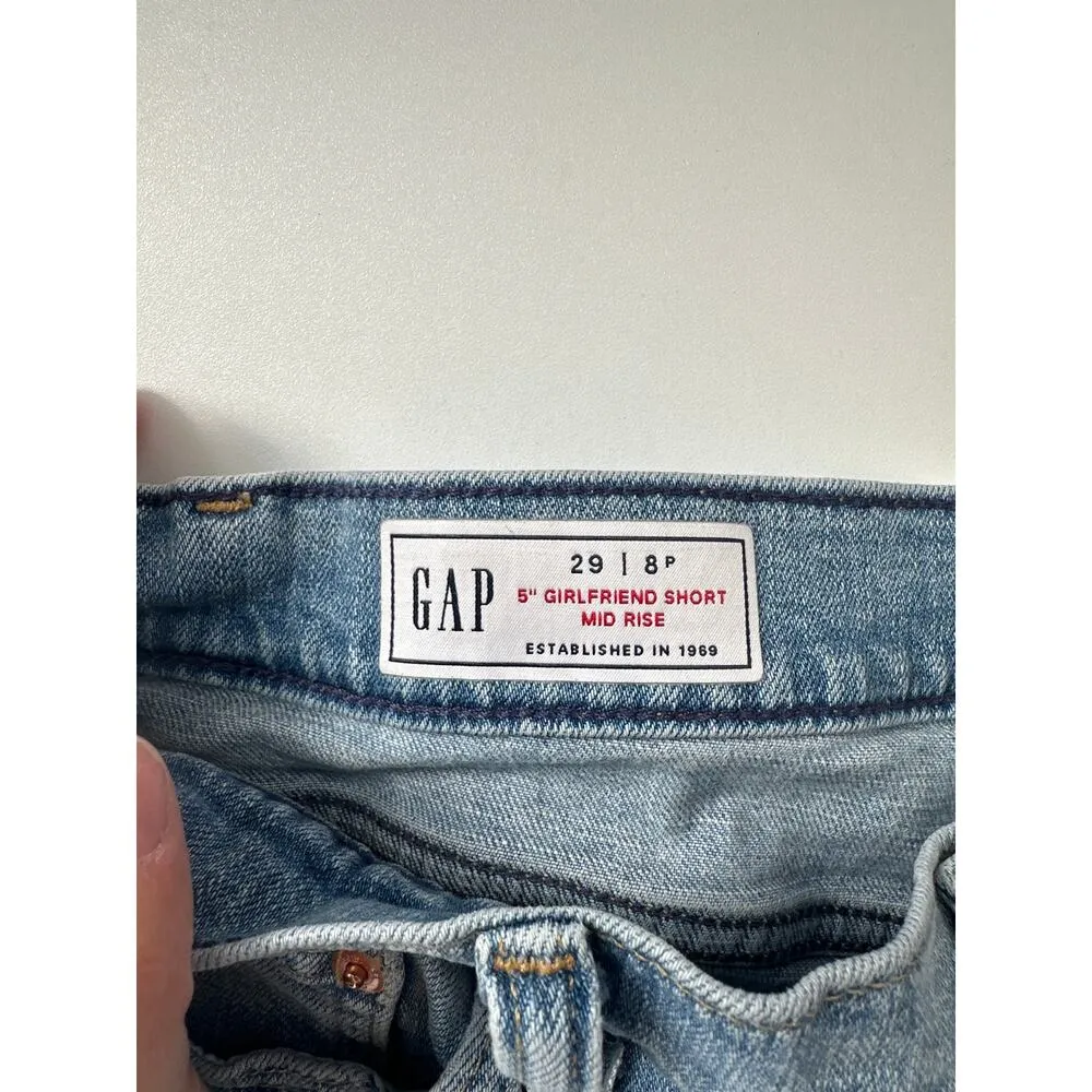 Gap 5” Girlfriend Shirt Mid Rise, EUC  29/8p - Image 4