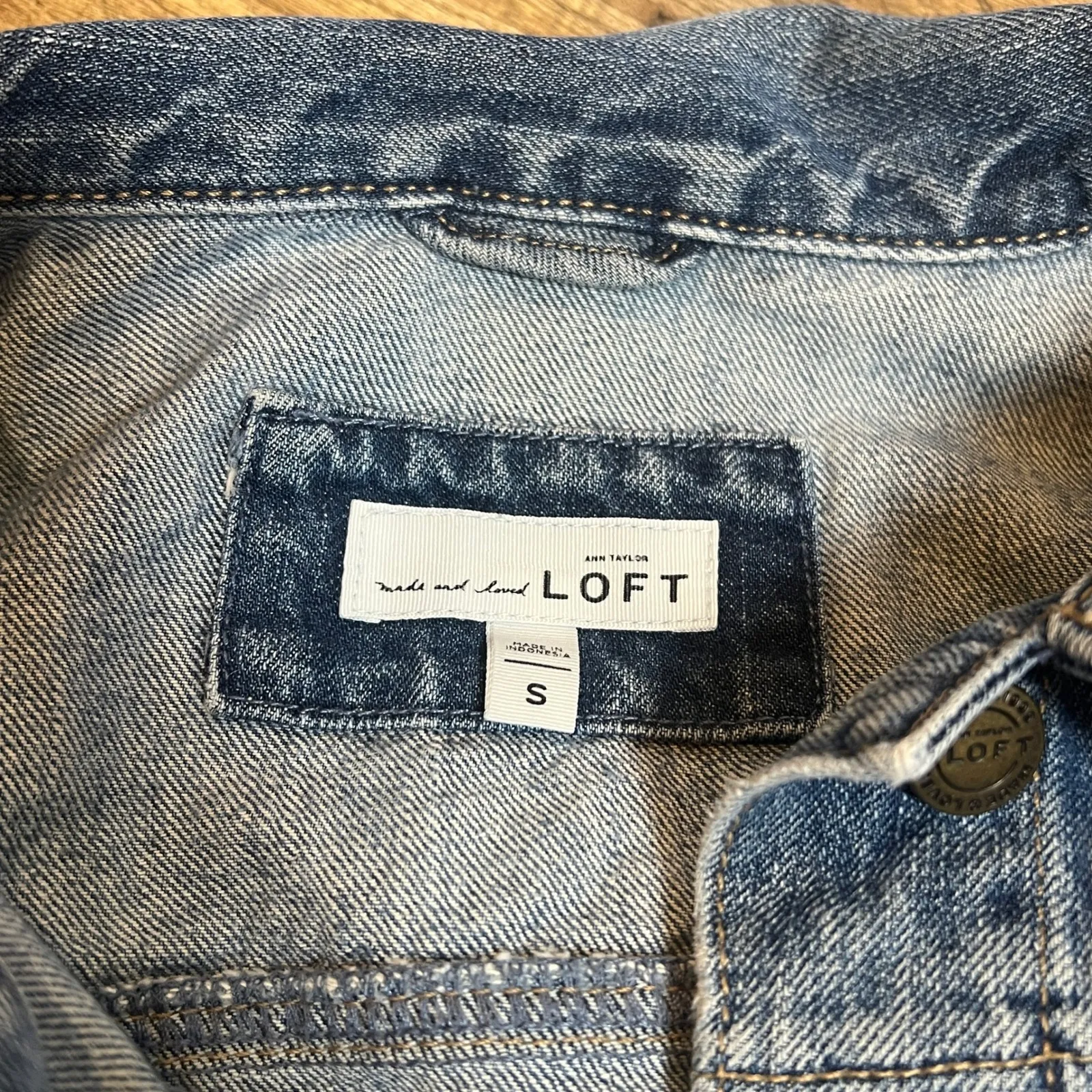 Ann Taylor LOFT Classic Denim Jean Jacket Women's Small Blue - Image 6