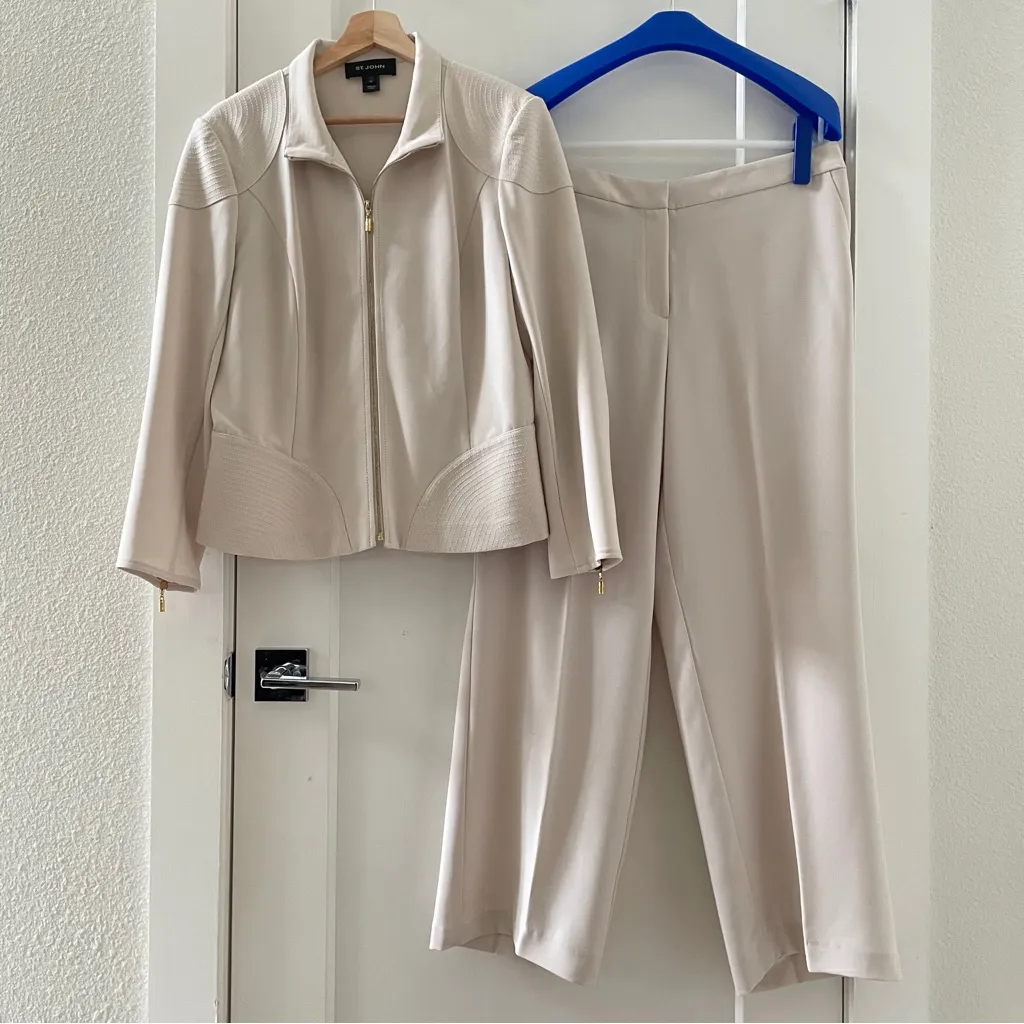 ST JOHN Full Zip Jacket Blazer and Pants Sets Light Beige Size M - Image 2