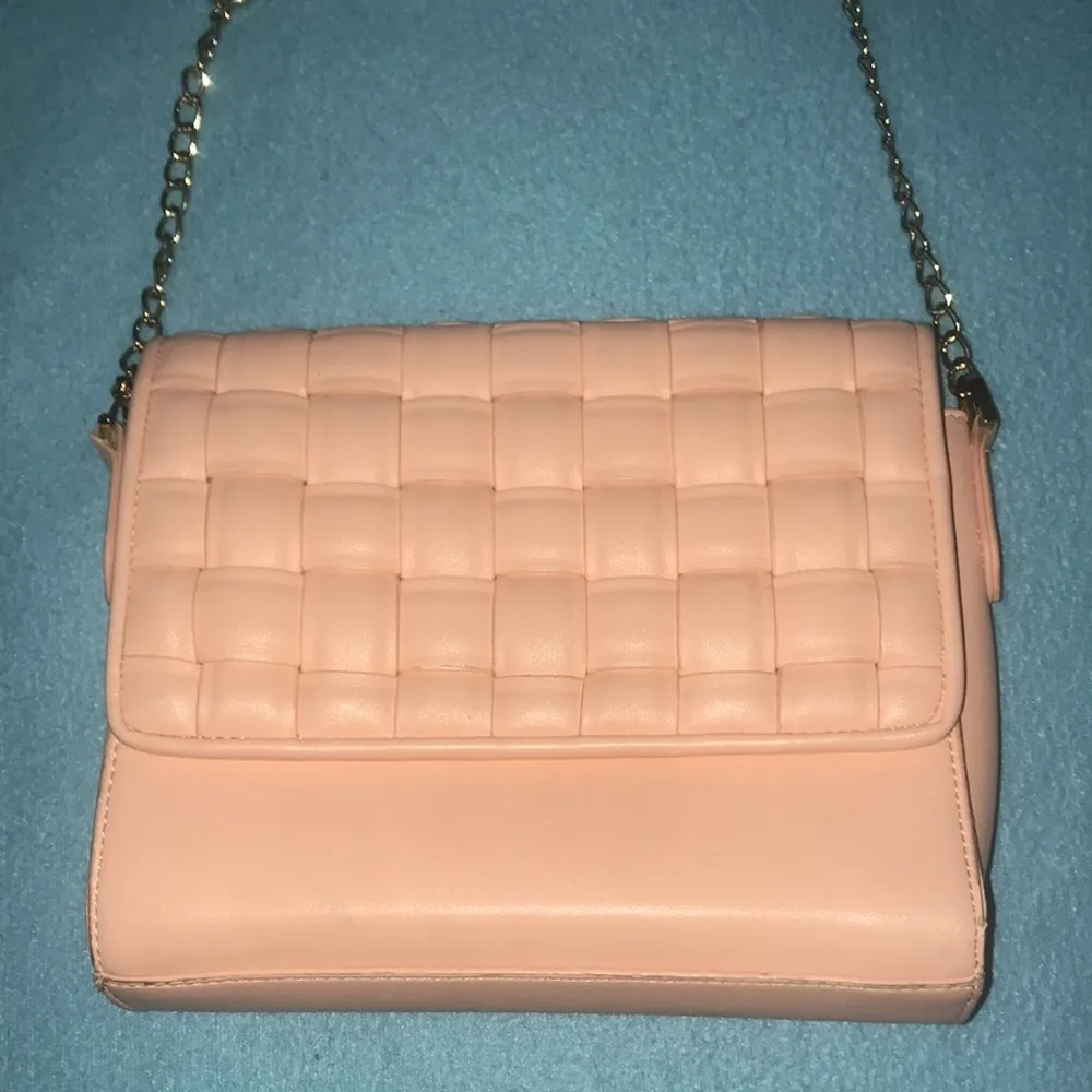 A NEW DAY quilted flap, magnetic closure gold chain and leather crossbody strap - Image 2