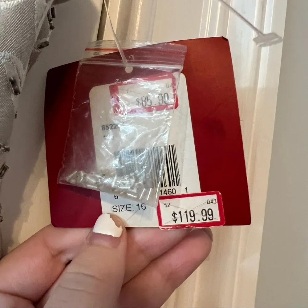 Vintage NWT JS Collection Silk Beaded Embroidered Sleeveless Blouse Size 16 - Image 5