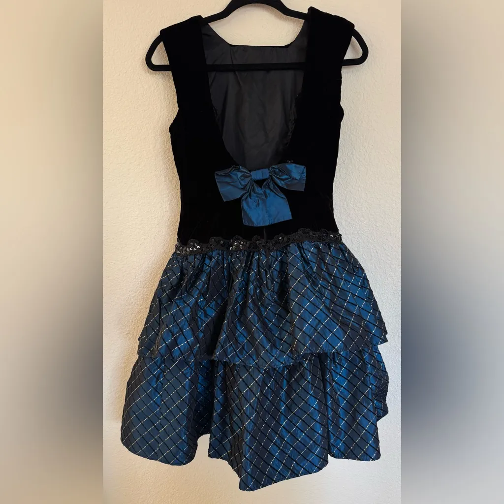 Vintage‎ Scott McClintock Black Velvet Blue Taffeta Tiered Party Dress Size 6 - Image 2