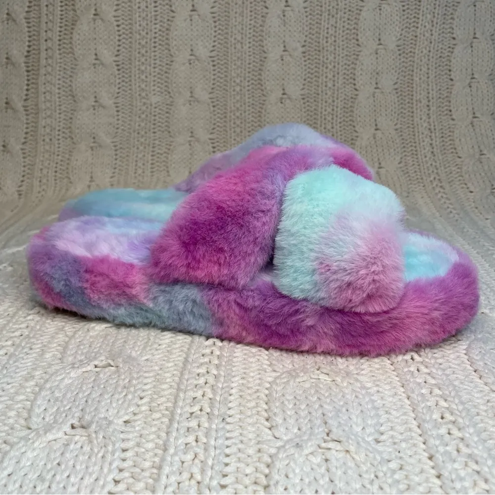 Mengyi Faux Fur Cross Fluffy Memory Foam Plush Slippers Size 6 - Image 4