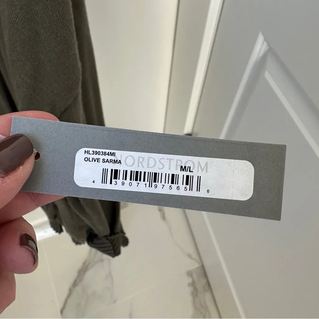 Chelsea28 Olive Open Front Oversized Cardigan Size Medium/Large - Image 9