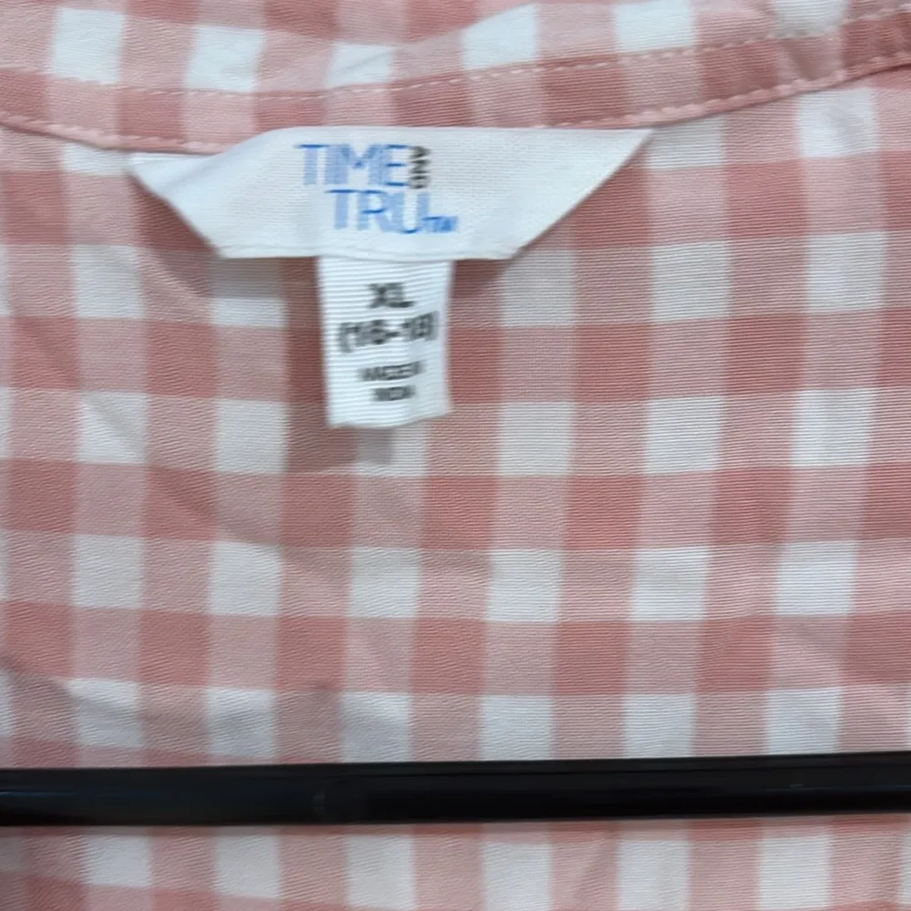 Time and Tru Pink and White Gingham Casual Button Down Shirt Size XL - Image 2