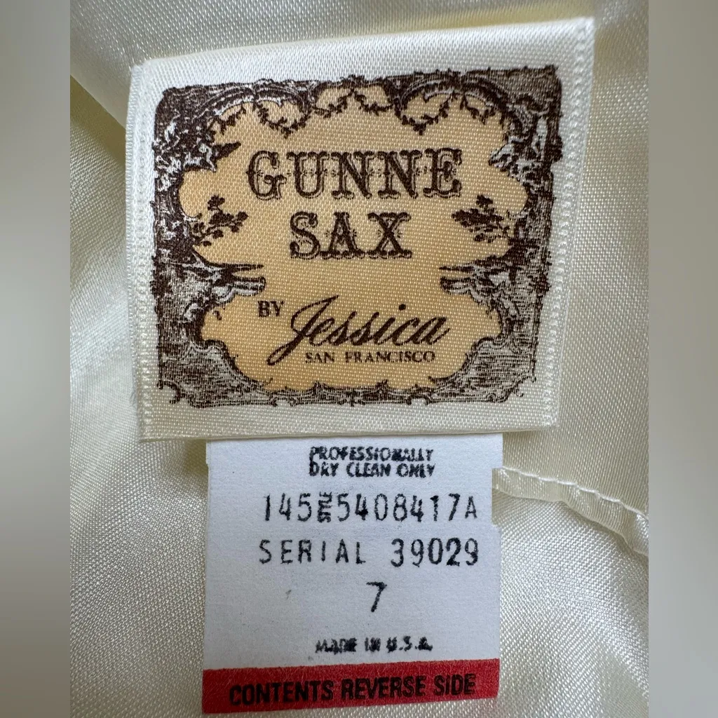 Vintage 1970’s Gunne Sax by Jessica McClintock Ivory Lace Midi Wedding Dress 7 - Image 2