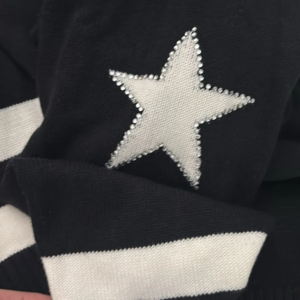 Karl Lagerfeld Paris Intarsia Graphic Sweater Size L Black & White W/cry… - Image 14