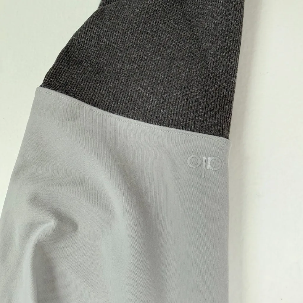 Alo Yoga Goddess Leggings in Alloy/Stormy Heather Gray Ribbed Size XS EUC - Image 11