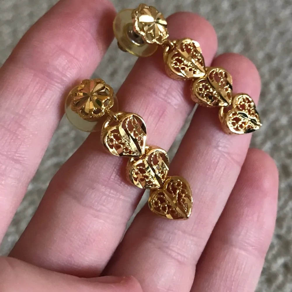 80s Vintage Lady Remington Gold Heart Bracelet and Earring Matching Set - Image 6