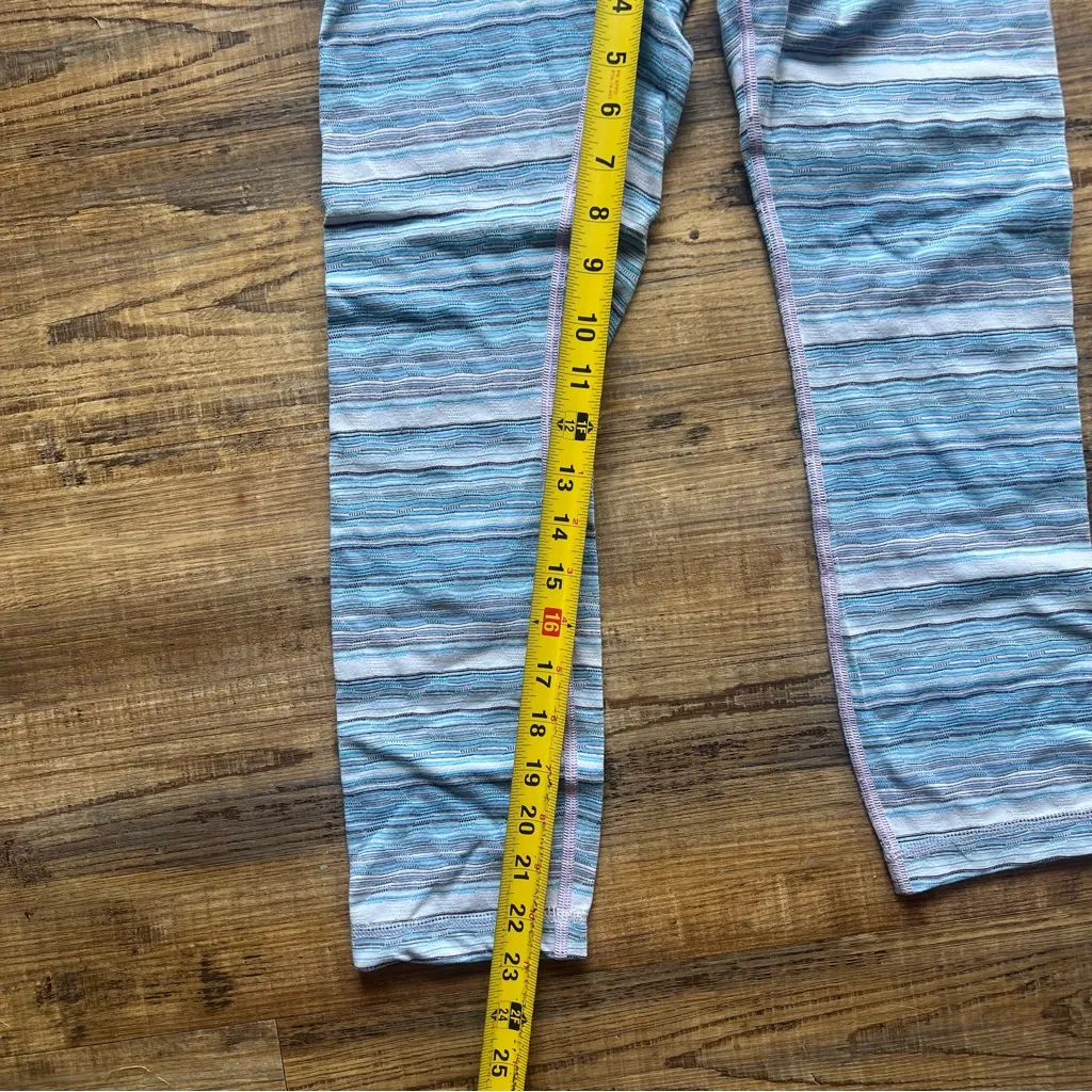 Lululemon Wunder Under Crop III Space Dye Twist Lullaby Ray Women’s Size 6 - Image 5