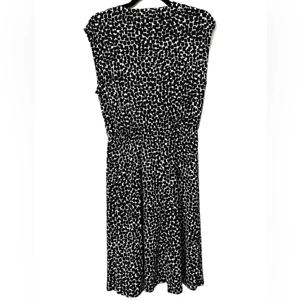 BCBG MaxAzria medium high low wrap dress black combo spotted design open front - Image 10