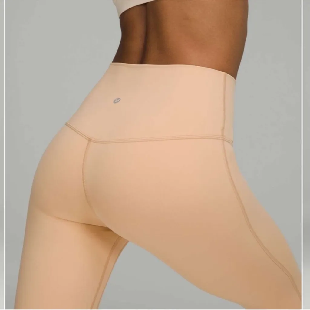 Lululemon  Align High Rise Pant 25" Size 6 - Image 3